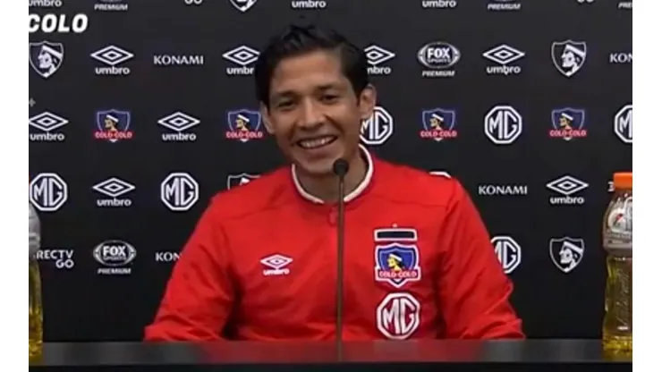 Matías Fernández en conferencia de prensa