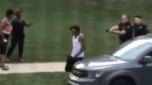 Video: Policía dispara siete veces a un afroamericano por la espalda y se desatan las protestas en Estados Unidos