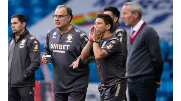 Marcelo Bielsa empieza a armar su equipo para el retorno de Leeds a la Premier