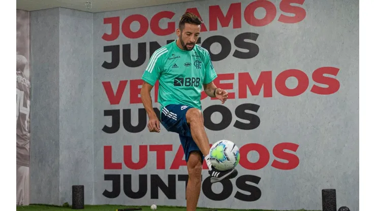 El Huaso llegó al Maracaná previo al partido