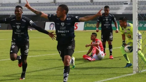 Gabriel Torres es héroe en Ecuador