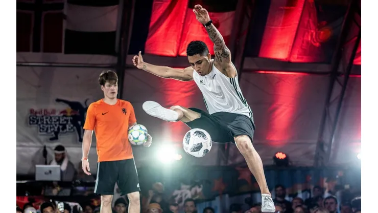 Tres chilenos continúan en competencia en el Red Bull Street Style 2020.
