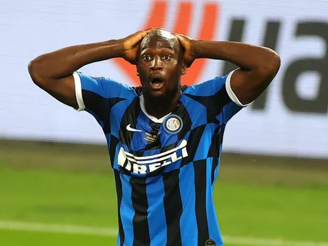 Lukaku hace historia en las finales de Europa con su autogol