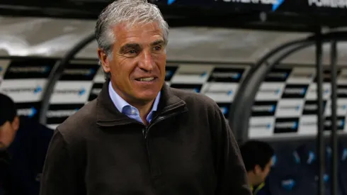 Omar Labruna en la banca de Everton