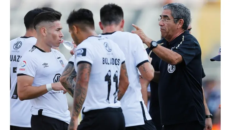Gualberto Jara dice que los jugadores de Colo Colo sólo se concentran en el regreso del fútbol desde ahora