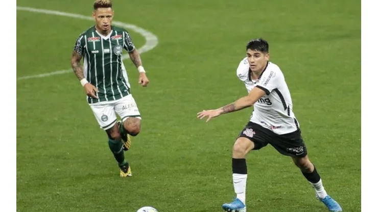 Ángelo Araos en el triunfo ante Coritiba