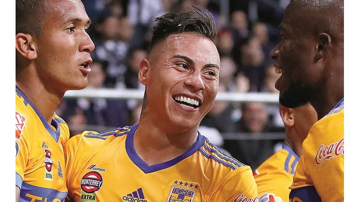 Eduardo Vargas está nuevamente en el ojo del huracán de la prensa mexicana, esta vez por la salida a un restaurante