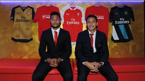Serge Gnabry y Alexis Sánchez en el Arsenal