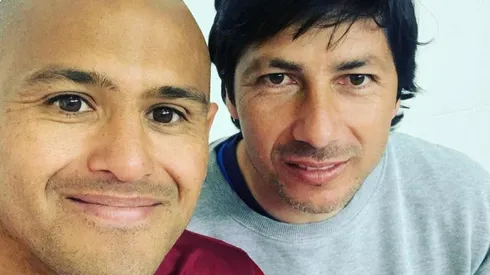 Chupete Suazo con Jaime Valdés en el camarín de La Serena.