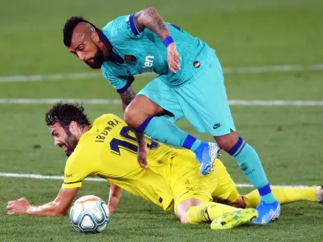 Las tres razones que tienen a Vidal con un pie fuera de Barcelona