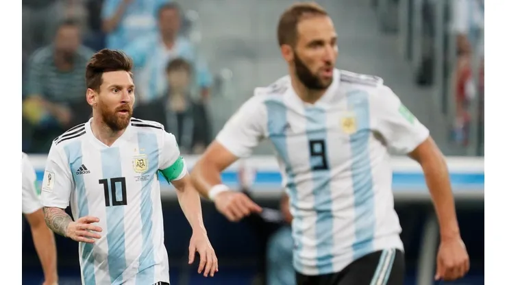 Higuaín y Messi en la selección argentina.