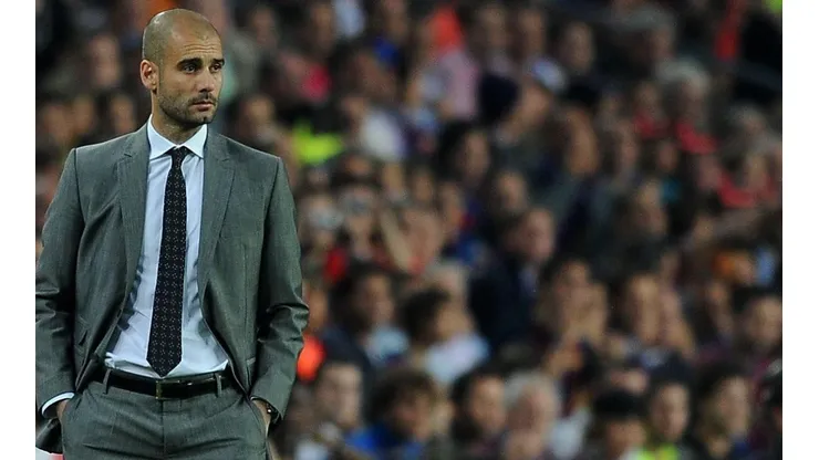 Josep Guardiola en la banca del Manchester City