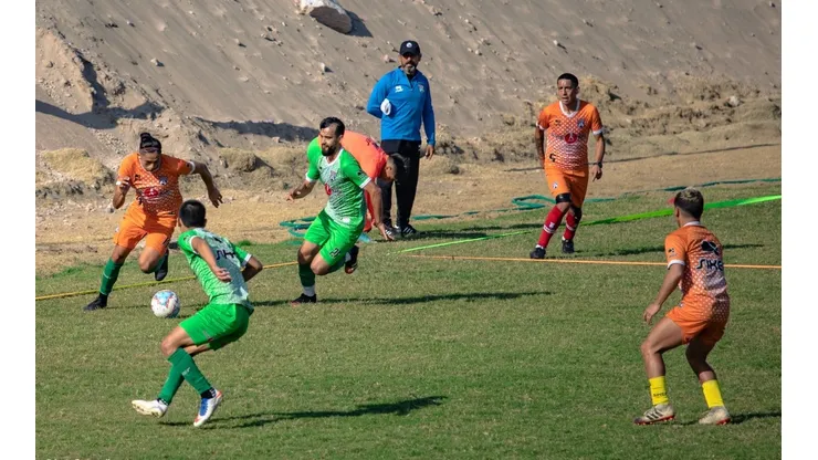 San Marcos de Arica se mantiene entrenando en Azapa a la espera del regreso del campeonato de Primera B