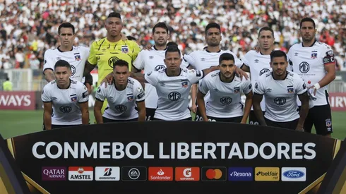Colo Colo en el Monumental frente a Athletico Paranaense.