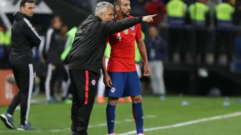 Rueda recuerda la importancia de Isla en la Selección Chilena.