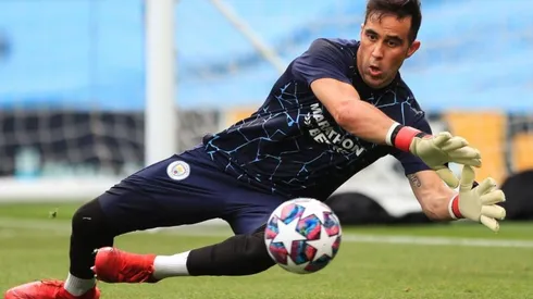 Claudio Bravo estaría muy cerca de llegar al Real Betis