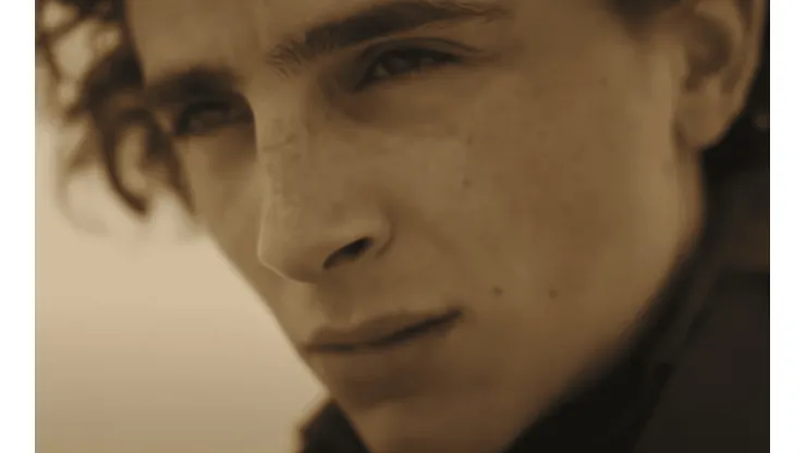 Timothée Chalamet y Rebecca Ferguson en "Dune", la película que debería estrenarse a fin de año.