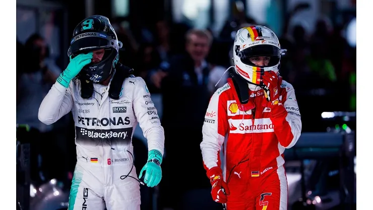 El retirado piloto y ahora comentarista salió en defensa de su compatriota Sebastian Vettel, asegurando que algo anda mal con su monoplaza.