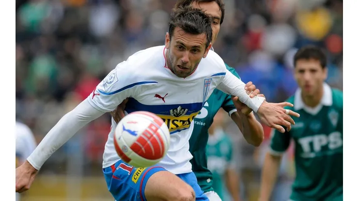 César Carignano tuvo un discreto paso por la UC en 2011, donde debutó con un gol ante Deportes Iquique.