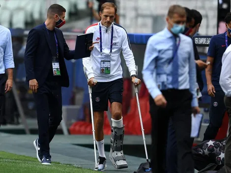 DT del PSG dirigirá Champions League con una bota ortopédica