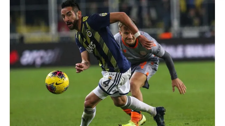 Mauricio Isla se deja querer y ahora suena fuerte en Grecia