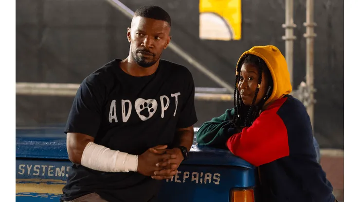 Jamie Foxx y Dominique Fishback en una escena de "Proyecto Power", de Netflix.