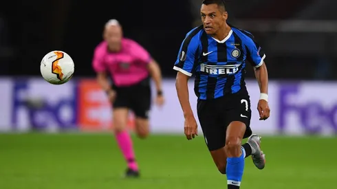 Alexis estuvo cerca de anotarle al Leverkusen.