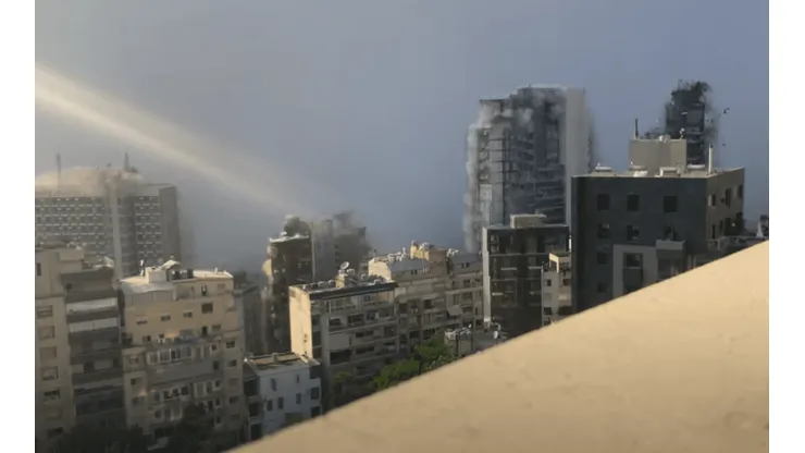 Las imágenes muestran el destructor paso de la onda expansiva en Beirut