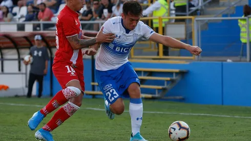 El lateral zurdo finaliza contrato con la UC en diciembre de este año, y reveló que espera rendir bien para poder renovar.
