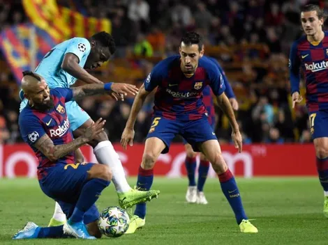 Hinchas de Barcelona exigen a gritos que Arturo Vidal sea titular