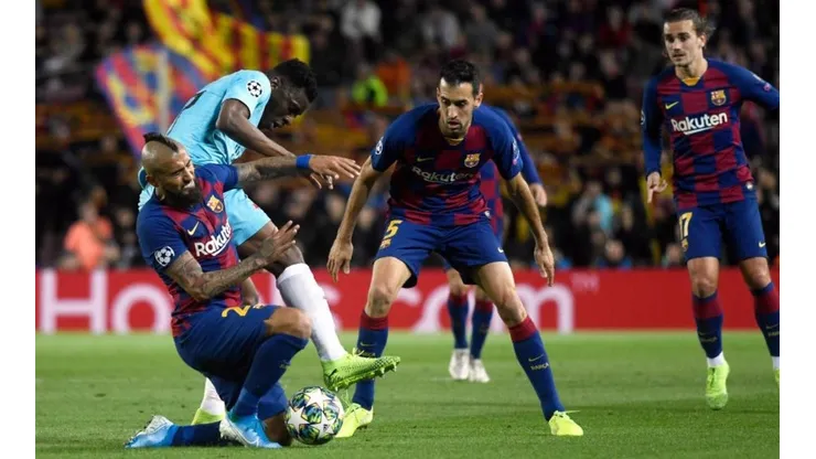 Los hinchas de Barcelona quieren que Vidal se titular ante Bayern