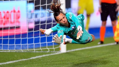 Endler no pudo marcar en la tanda de penales, aunque tapó uno.