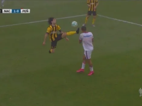 Patada voladora en el Peñarol vs. Nacional y Bravo suplente