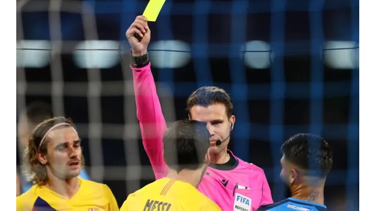 Lionel Messi está a una amarilla de ser suspendido en la Champions