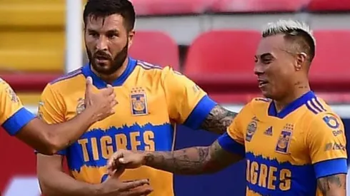 Eduardo Vargas disputó todo el encuentro en Tigres ante Pachuca