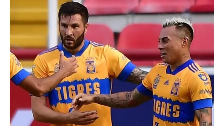 Eduardo Vargas disputó todo el encuentro en Tigres ante Pachuca