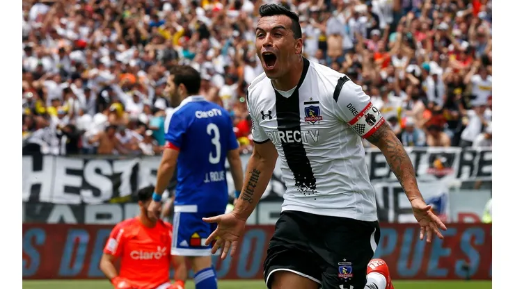 Esteban Paredes pudo llegar a la U