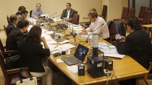 La sesión será por teleconferencia.