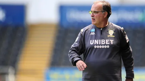El Leeds de Marcelo Bielsa celebrará en cancha el trofeo de la Championship, junto a la clasificación a la Premier League.
