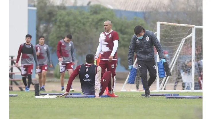 Humberto Suazo en su primer entrenamiento en La Serena