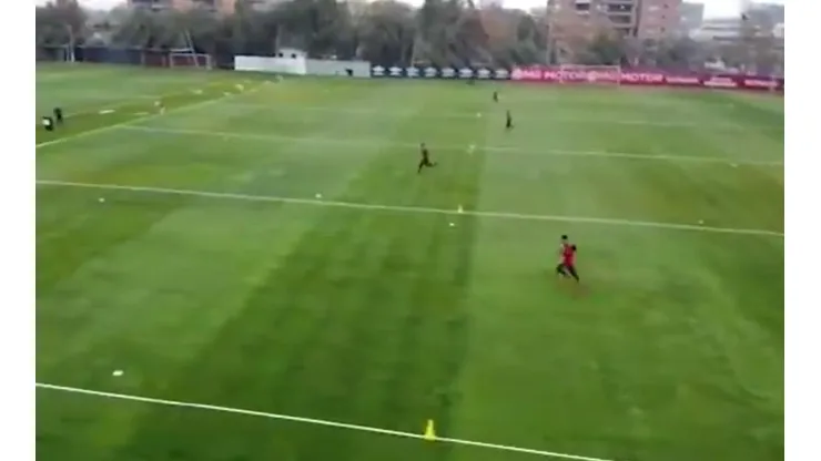 Colo Colo entrena con zonas demarcadas.