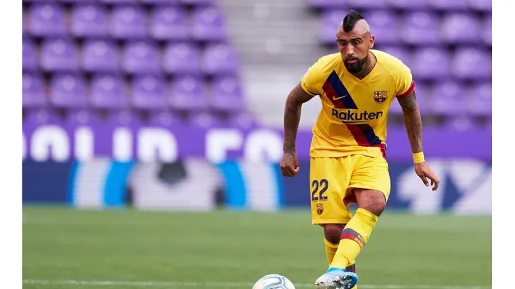 Arturo Vidal se la juega junto al Barcelona en un partido para no perder la ilusión en la Liga de España.