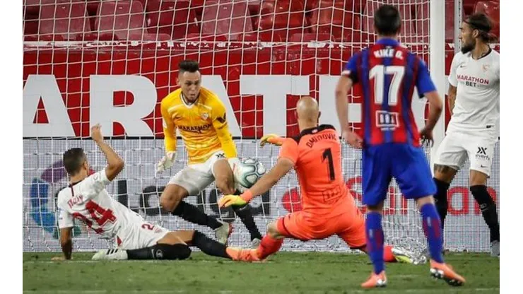 Lucas Ocampos fue la gran figura al anotar y salvar al Sevilla ante Eibar