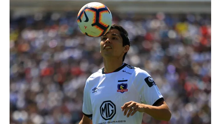 Matías Fernández el día de su presentación en Colo Colo. El 14 espera retornar a las canchas para demostrar su valía.