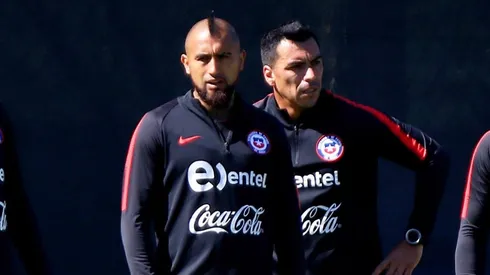 Esteban Paredes y Arturo Vidal en la selección chilena.