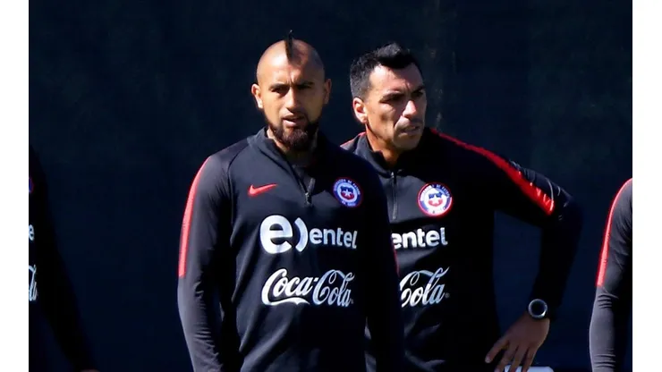 Esteban Paredes y Arturo Vidal en la selección chilena.