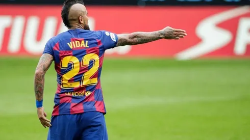 Arturo Vidal jugó un buen partido para Barcelona ante Atlético Madrid