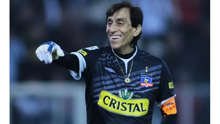 Cóndor Rojas en su partido de homenaje.