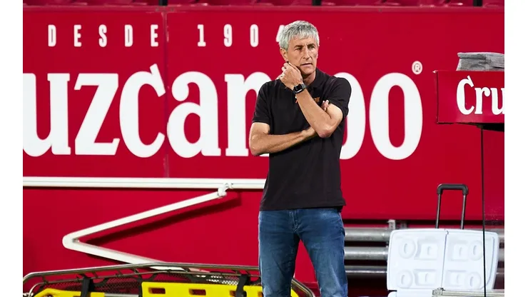 Quique Setién en el banco del Barcelona ante el Sevilla