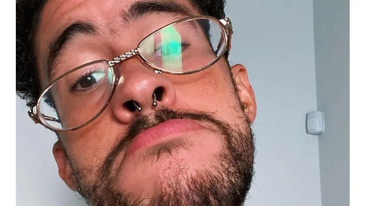 Bad Bunny permanece en aislamiento social y no se ha manifestado ante la decisión de Spotify.